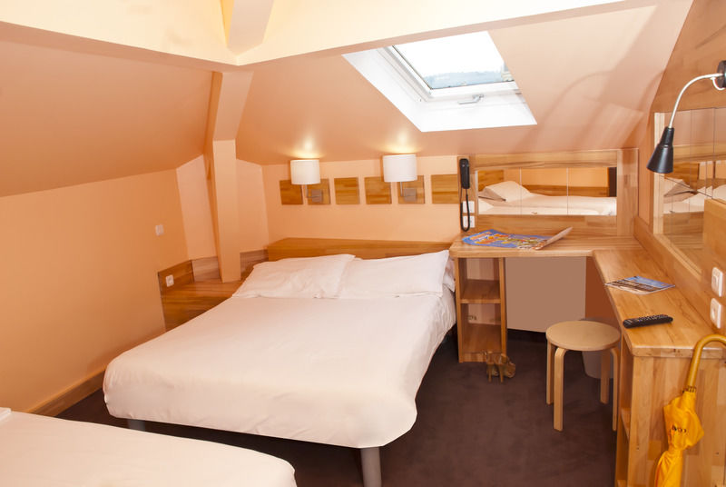 Aparthotel Comte De 2*