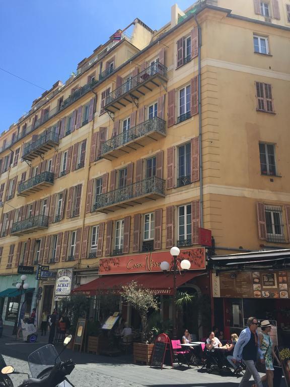 2 Bedrooms In Central Location On The Famous Place Massena * Nice
