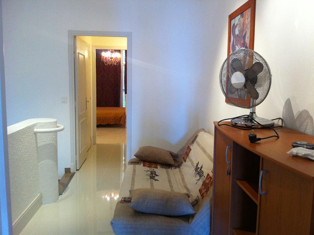 Duplex On Promenade Des 177 Nice