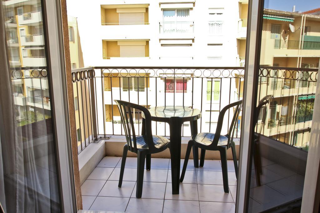 My Casa Magnan - Parking And Pool Apartment