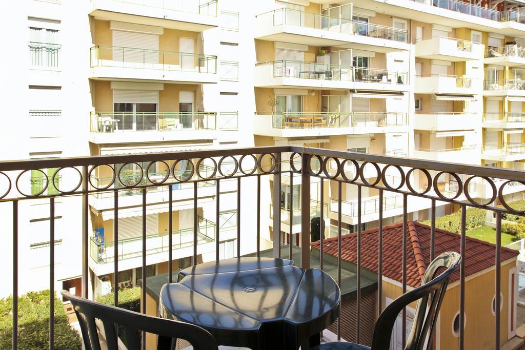 My Casa Magnan - Parking And Pool Apartment *