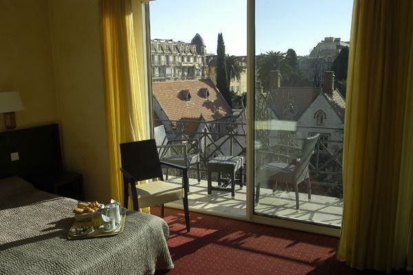 Hotel Carlton Nice, Partially Renovated