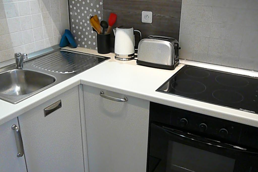 2 Bedrooms In Central Location On The Famous Place Massena * Nice