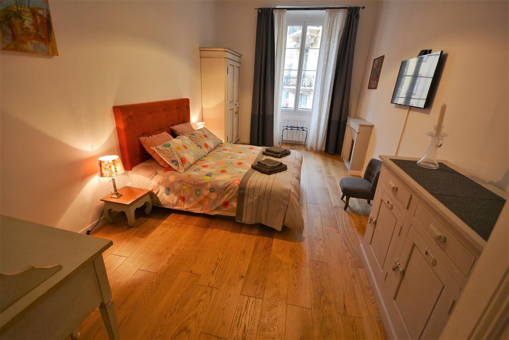 Apartment Be Our Guests In Port Le Pin Nice