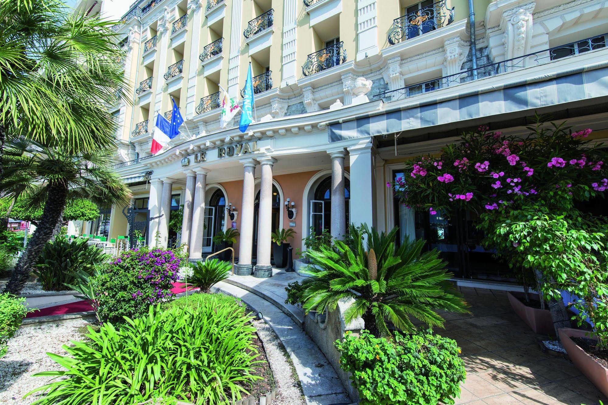 Hotel Le Royal Promenade Des 3*