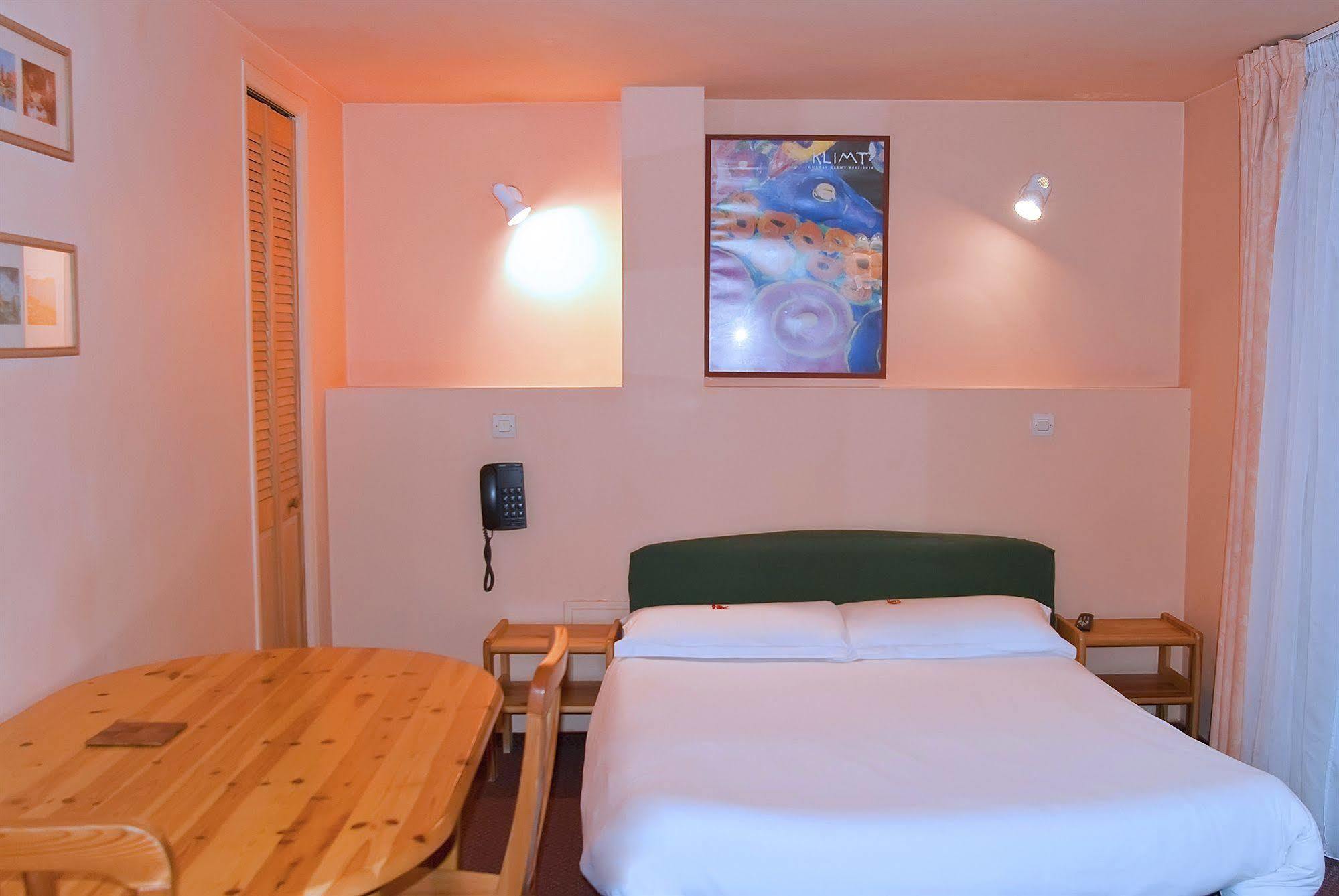Aparthotel Comte De