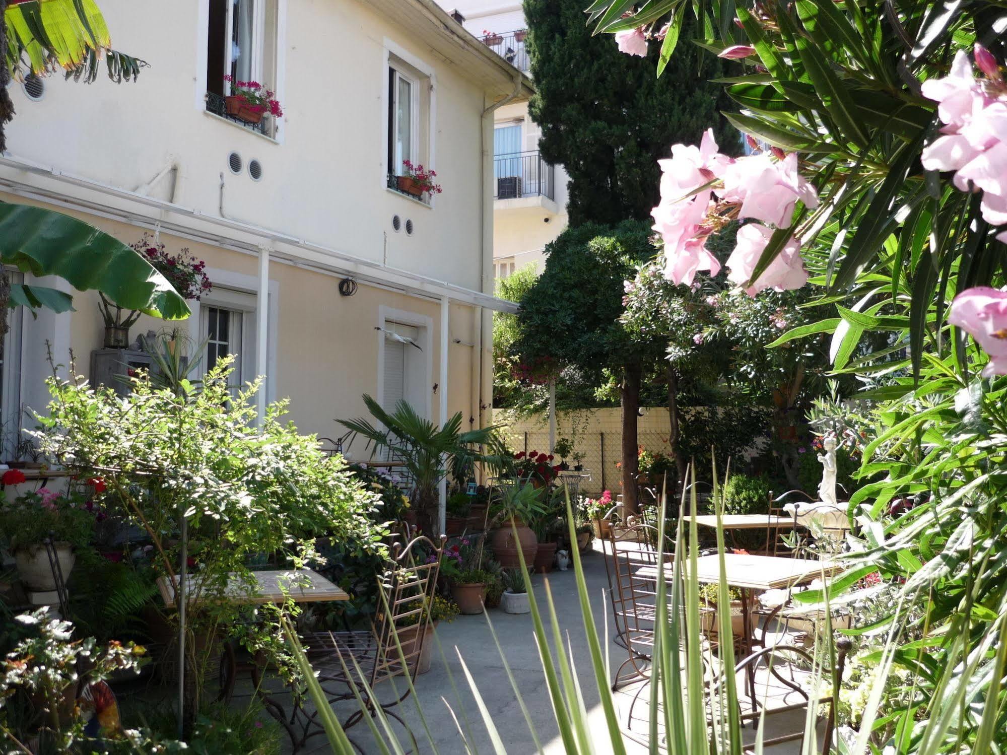 Hotel Logis Victorine