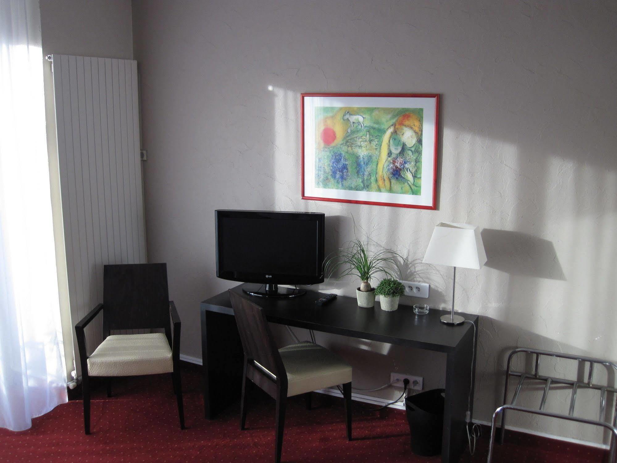Hotel Carlton Nice, Partially Renovated Hotel Nice