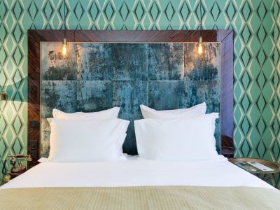 The Jay By Happyculture 4* Nice