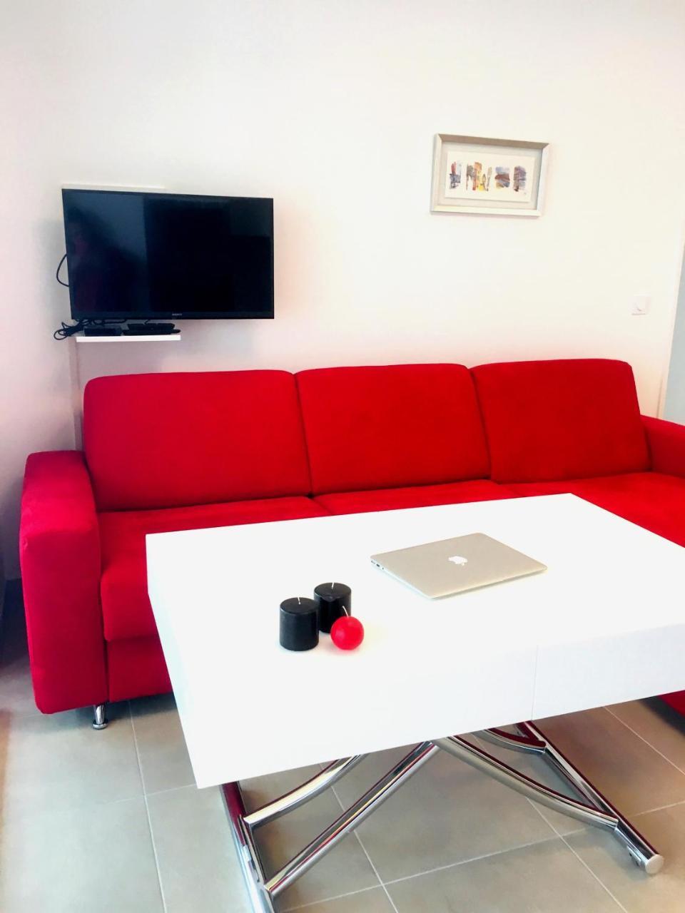Appartement A Terrasse Ensoleillee & Parking A La Gare Du Sud *