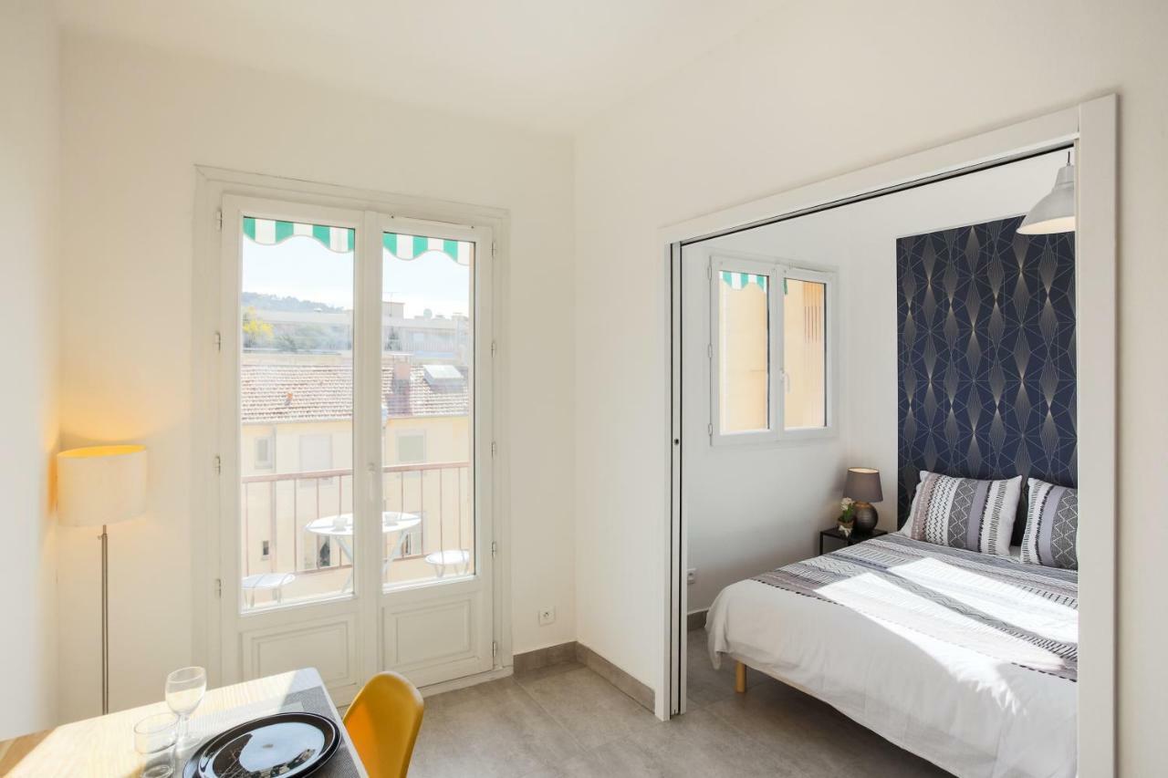Apartment Chic Centre Au Calme Vue Colline
