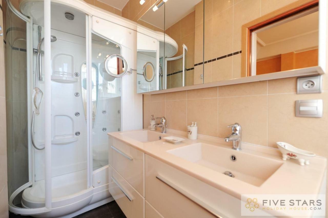 Le Majestic Promenade - Five Stars House * Nice