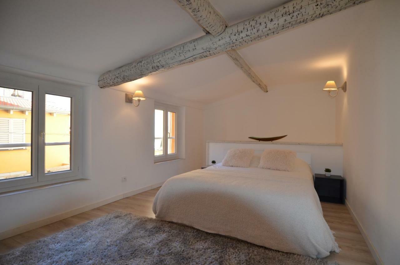 Duplex De Charme 4 Personnes Quartier Du Port A Appartement *