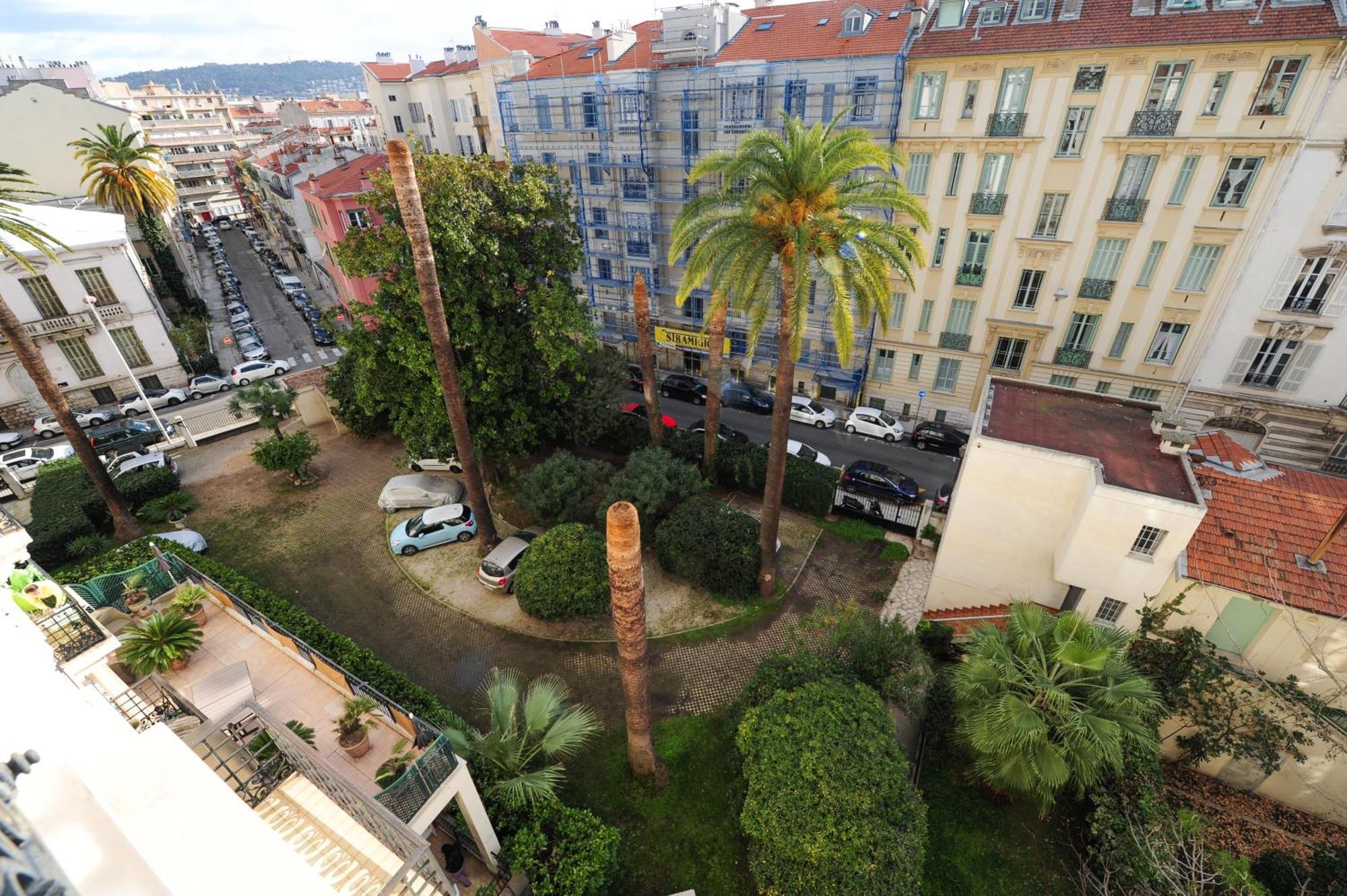 Clemenceau Centre Five Stars House Apartment