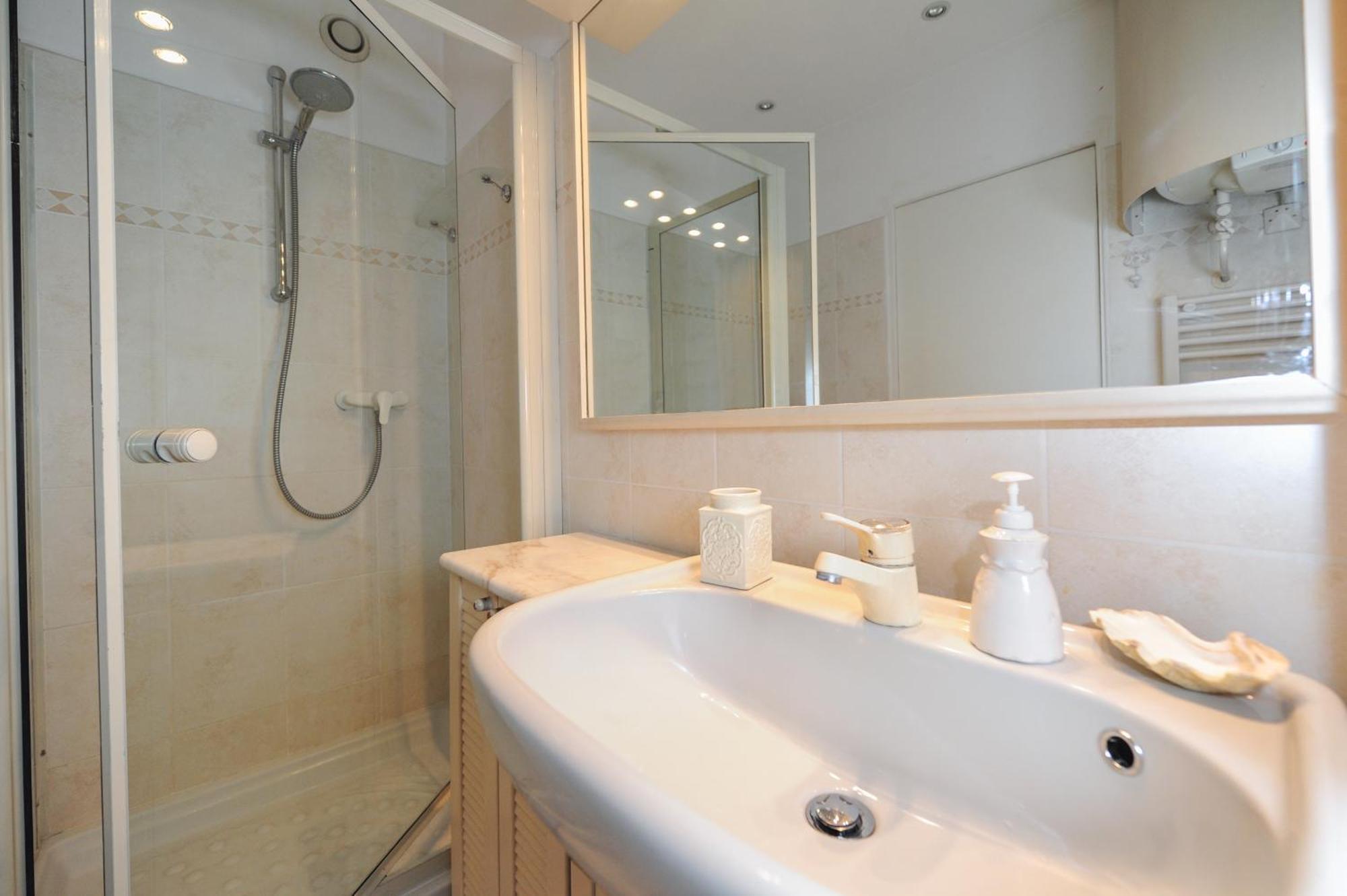 Clemenceau Centre Five Stars House * Nice