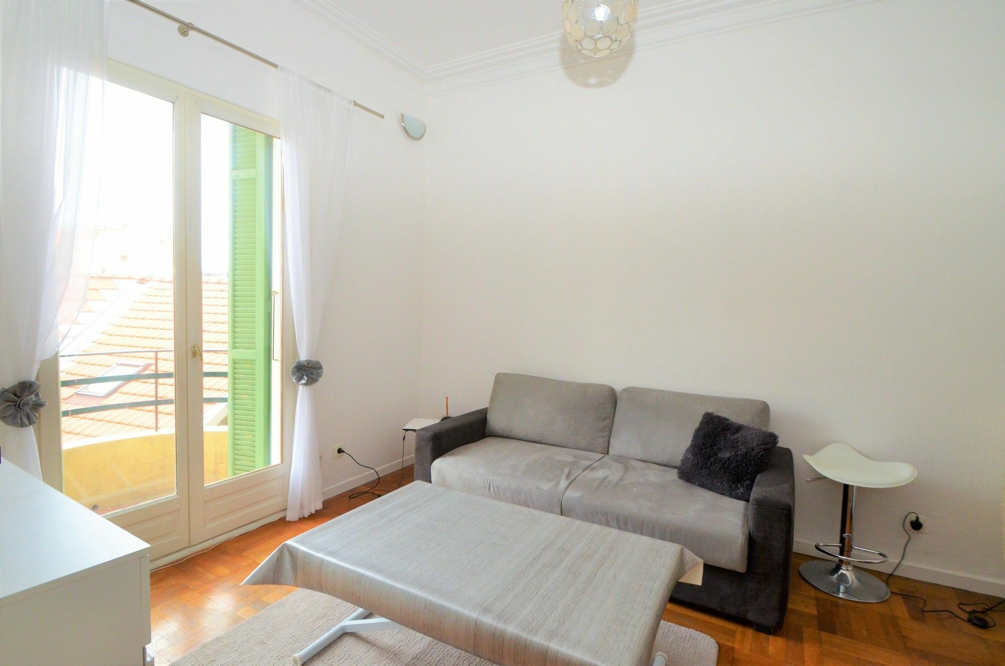 Sunny Cocoon Apartment *