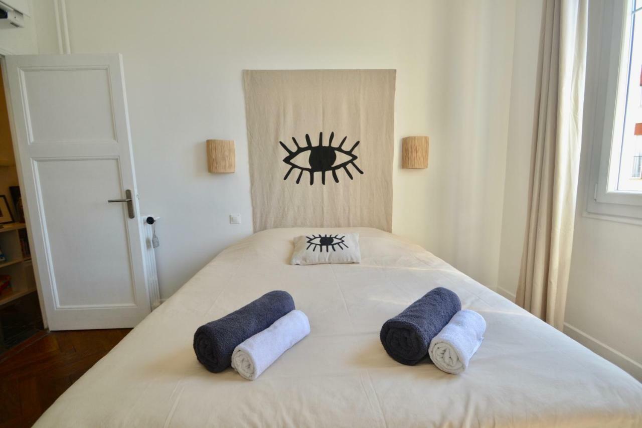 Appartement Le St Francois - Gorgeous Apt Art-deco,lift, A/c, 20 Meters Beach
