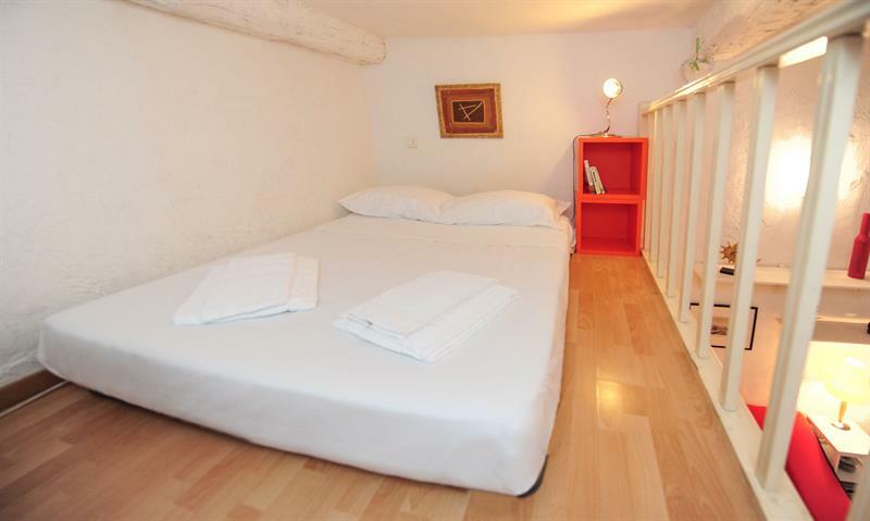 Appartement Rustique De Deux Pieces, Pont Vieux Nice