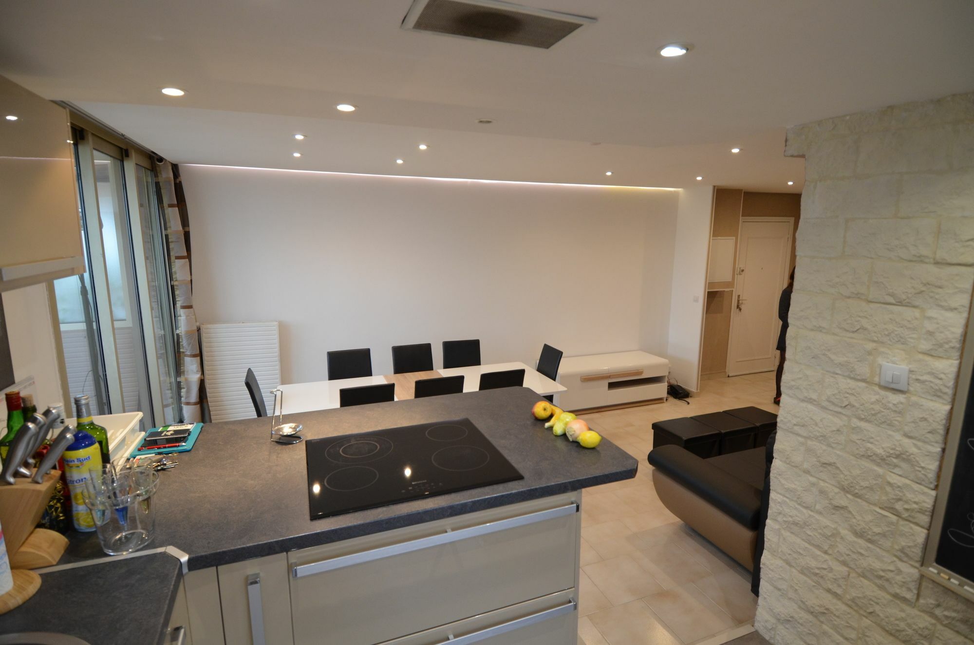 Rooftop 8 Personnes Grande Terrasse Avec Parking Quartier Aeroport Nice