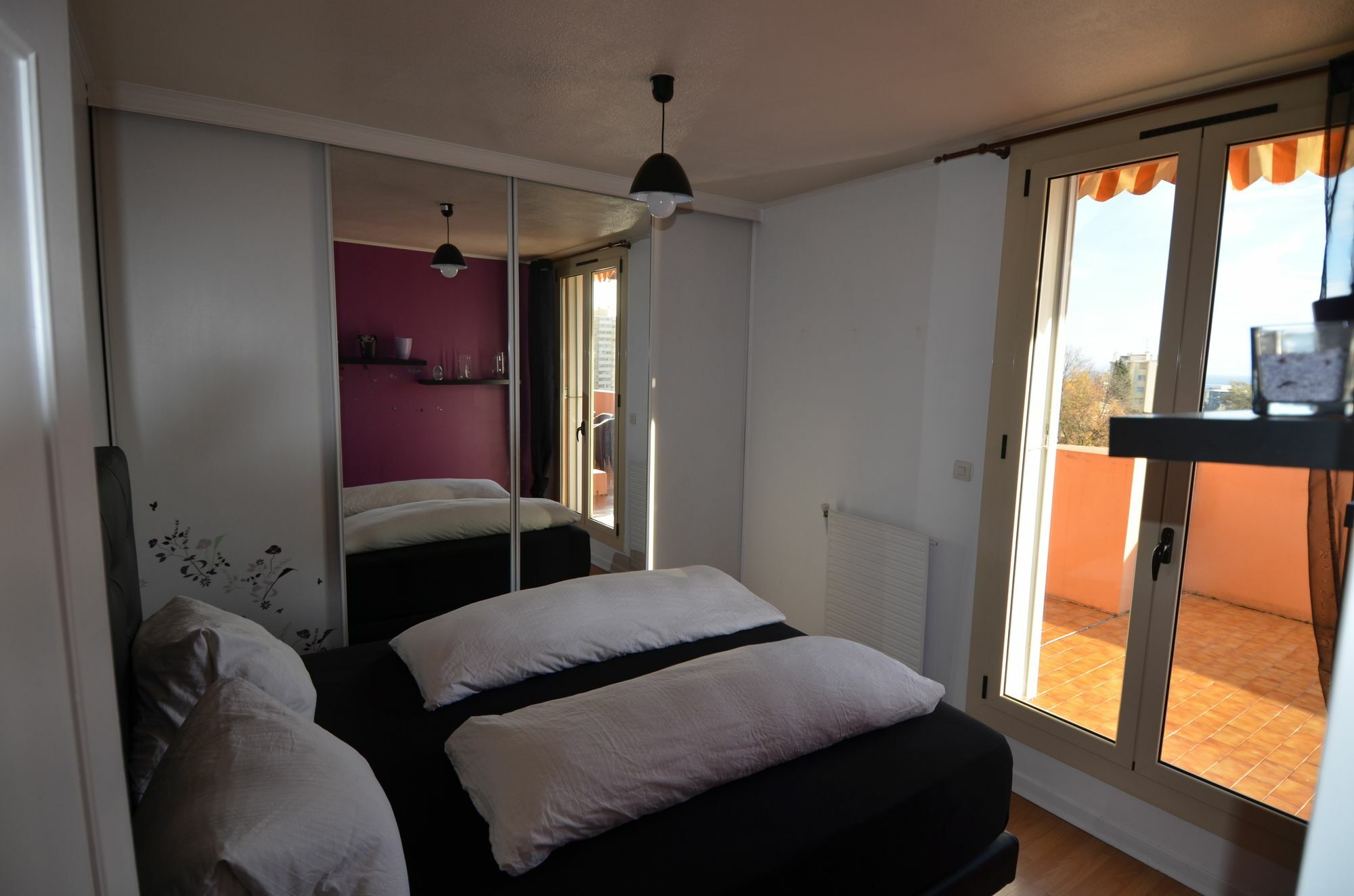 Apartment Rooftop 8 Personnes Grande Terrasse Avec Parking Quartier Aeroport *