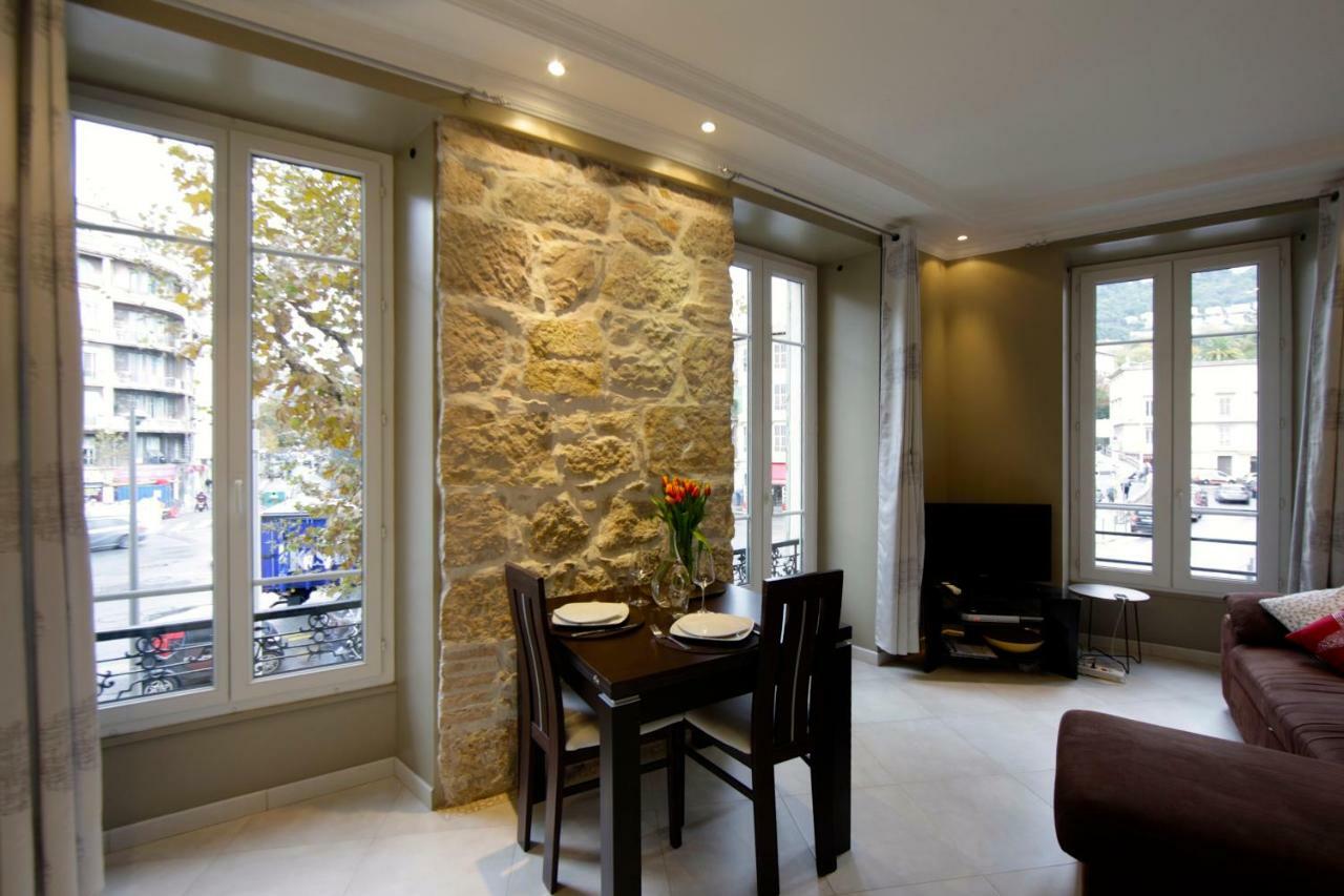 With Parking In Near The Harbor Apartment Nice