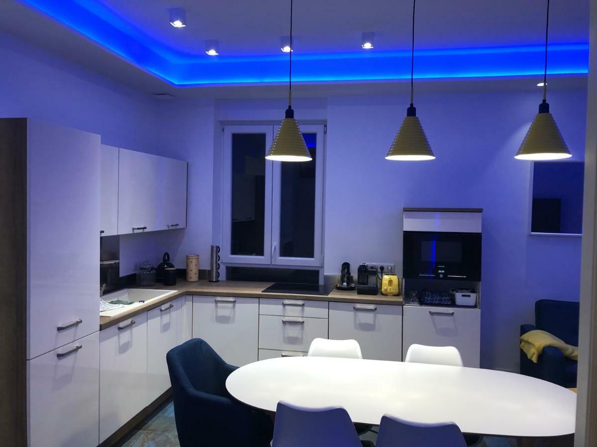 Apartment California