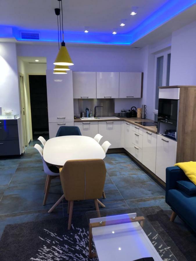 Apartment California