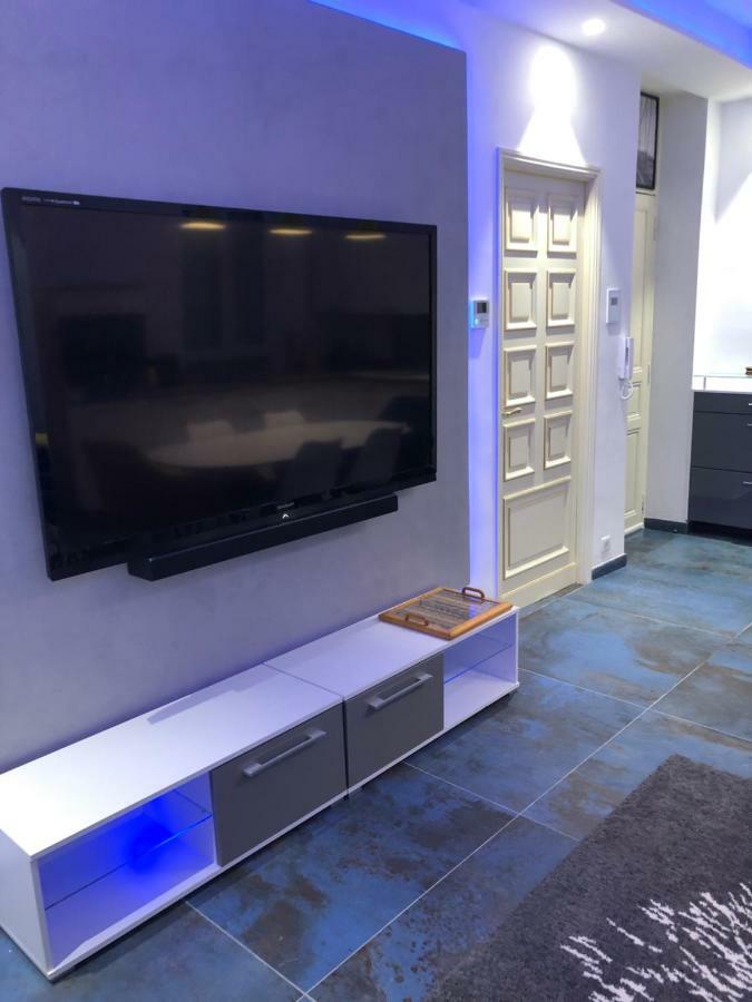 California Apartment Nice