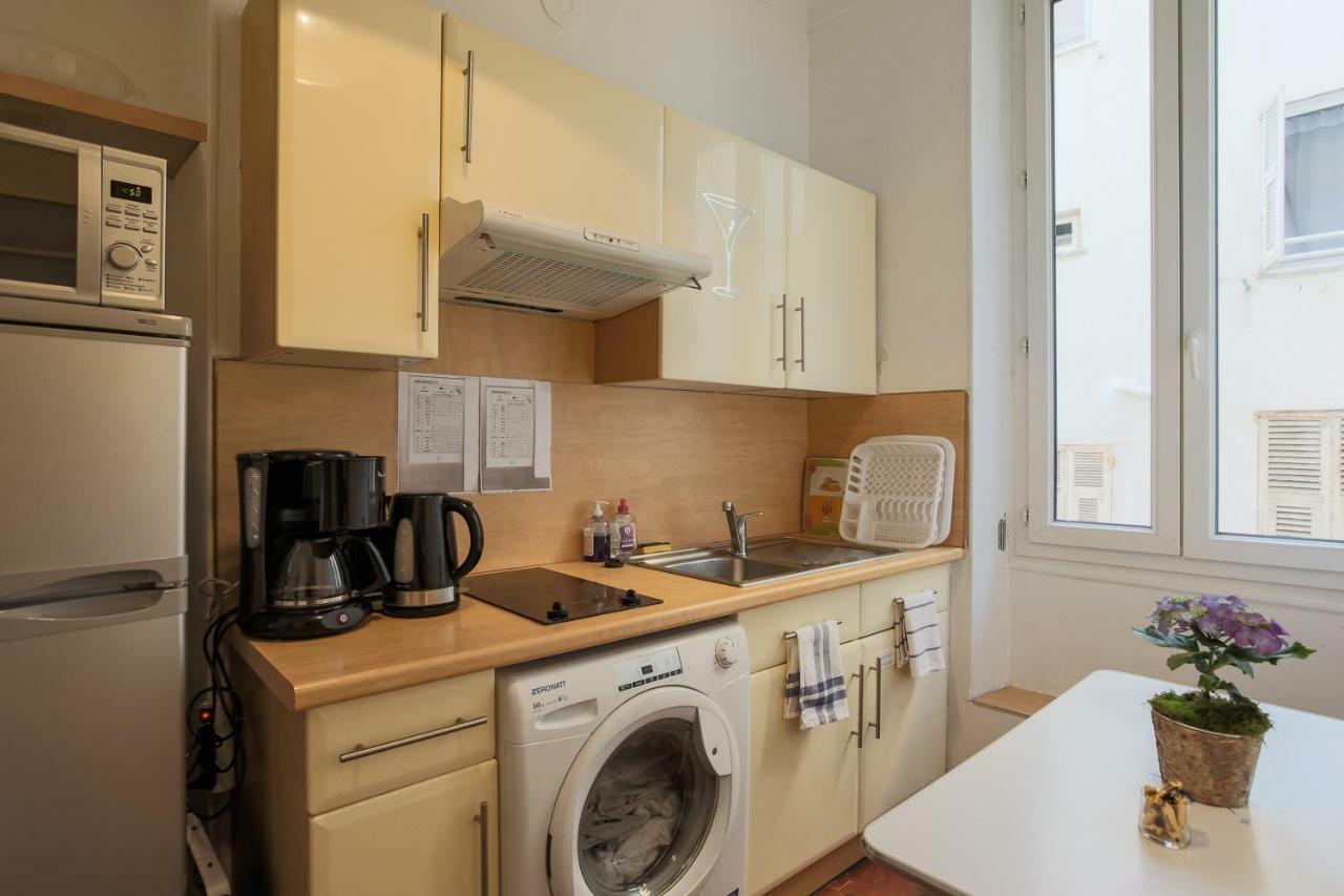 Alma'S Hyper Center Studio Apartment Nice