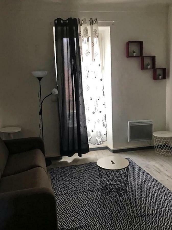 Les Trois Soeurs Apartment