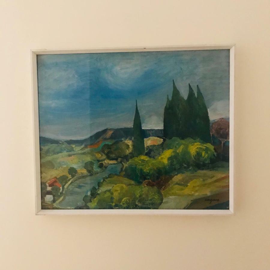 Roses & Ivy, Rue Du Congres *