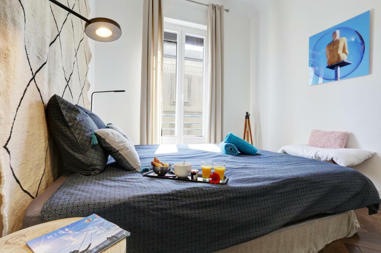 Appartement Le St Francois - Gorgeous Apt Art-deco,lift, A/c, 20 Meters Beach *