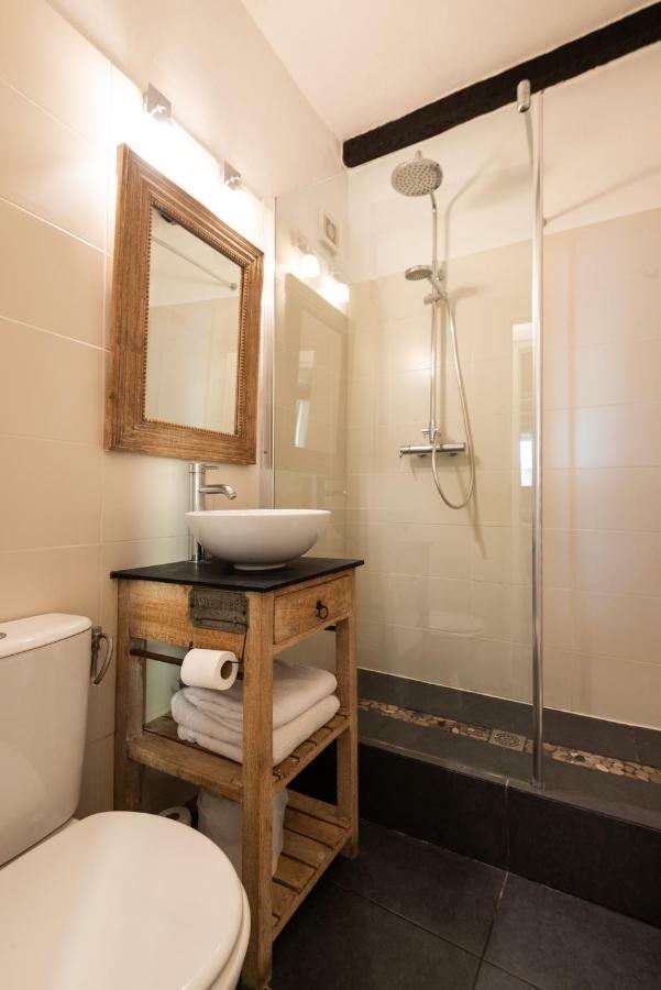Ah! Charme Et Authentique Avec Parking Apartment Nice