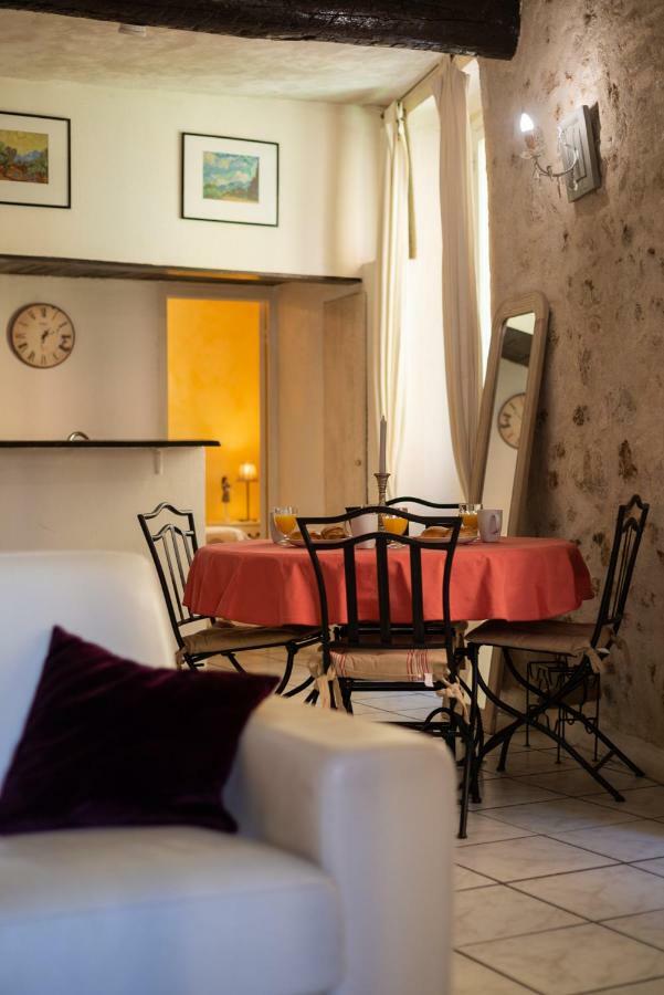 Ah! Charme Et Authentique Avec Parking Apartment
