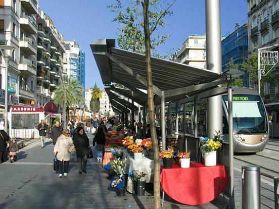 Appartement A Terrasse Ensoleillee & Parking A La Gare Du Sud Nice