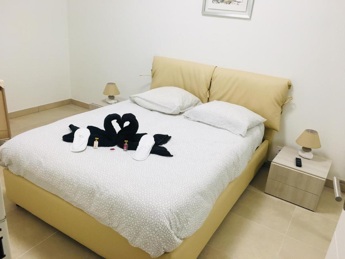 Apartment A Terrasse Ensoleillee & Parking A La Gare Du Sud