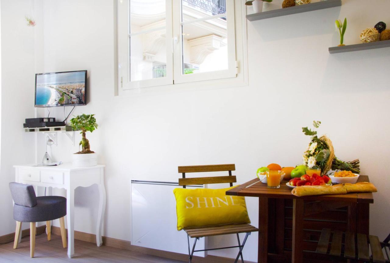 Le Refuge Avec Terrasse Et Jardin, En Plein Centre-ville, Gare 5 Minutes A Pieds Nice