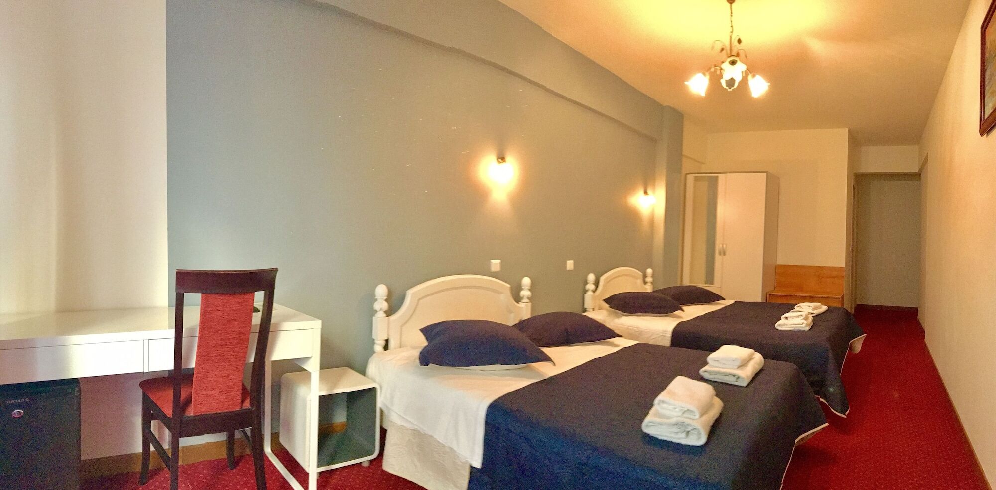 Georges Hotel