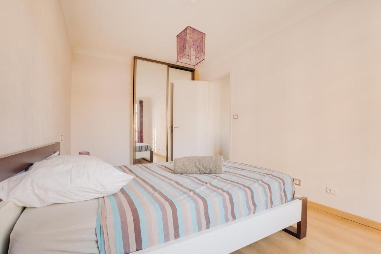 Charming Flat In The Middle Of Apartment