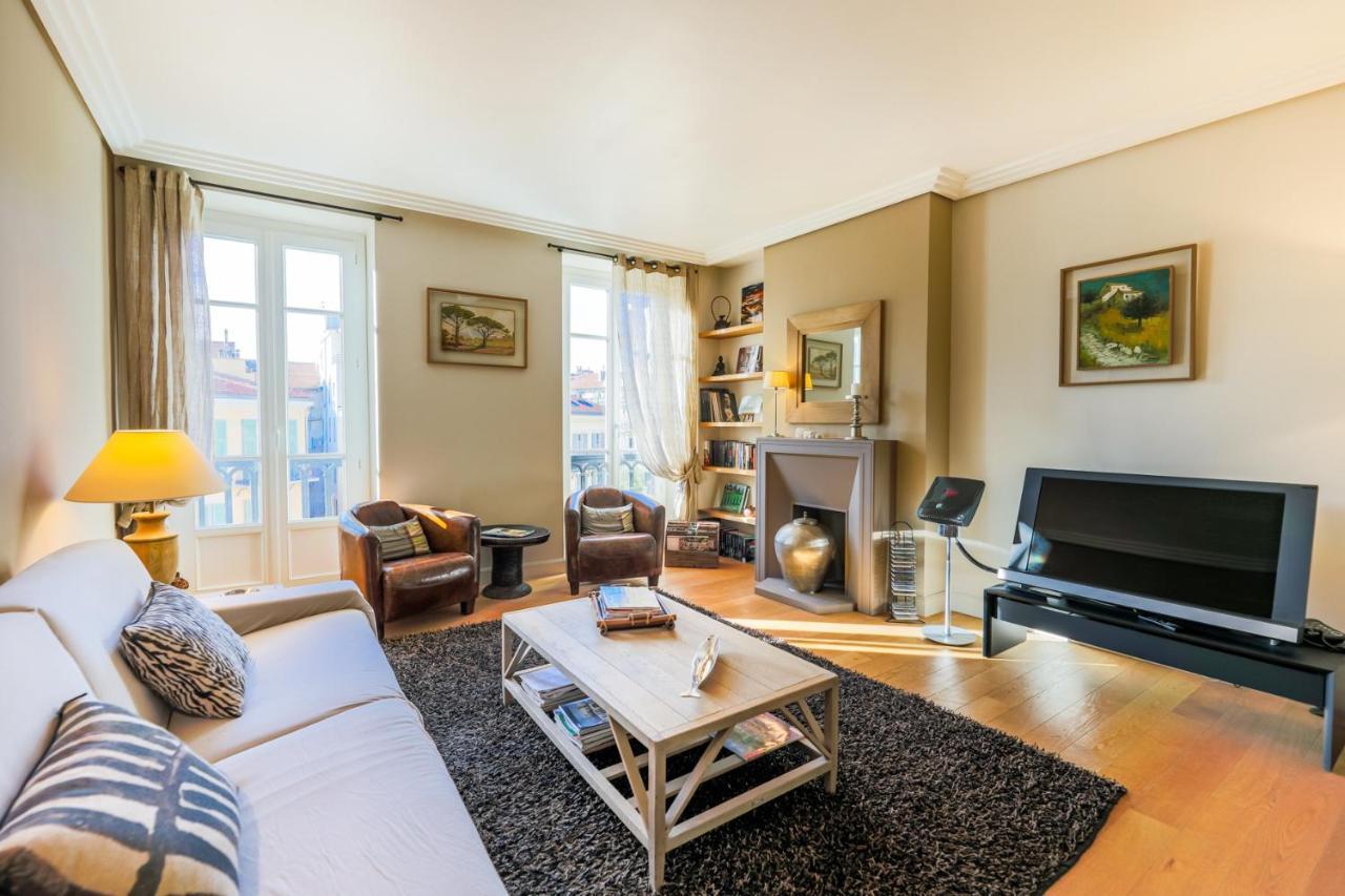 Appartement Vue Magenta Ap4188 By Riviera Homes