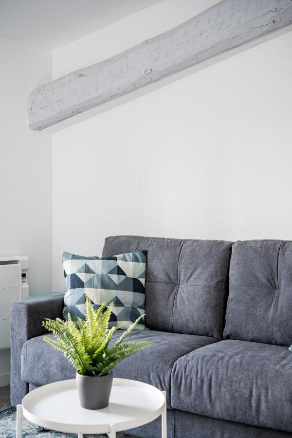 2 Guisol - Moderne 2 Pieces Port De Nice