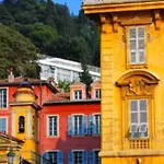 Beautiful Old Town Flat, Near The Beach