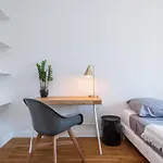 Feel - Alphonse Karr Apartment *
