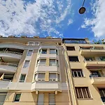 Nestor&Jeeves - Berlioz Patio - Central - Residential Area - Patio 20M