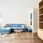 Luxurious 2 Bedrooms Apartment, 30 Meter From Beach