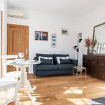 1 Bdr Downtown Near Place Massena Apartment