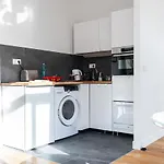 1 Bdr Downtown Near Place Massena * Nice