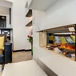 Nestor&Jeeves - Zen - Central - Very Close Beaches