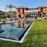 De Luxe Piscine Vue *