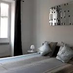 Spacious Appartment Wifi Next To The Port